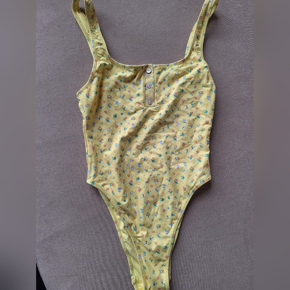 Frankies Bikinis x PAMELA ANDERSON Pacific Cheeky One Piece - Picture 4 of 6